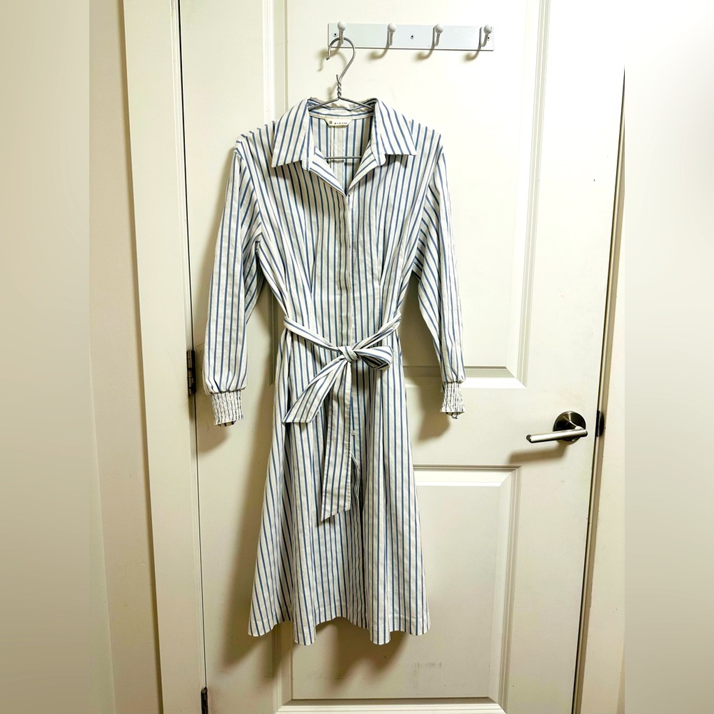 White and blue striped dress (00 size) from Korean brand <it Michaa>